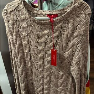 Cable Knit Sweater - Beige